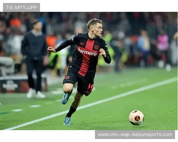 勒沃库森持续进攻,维尔茨创造空间