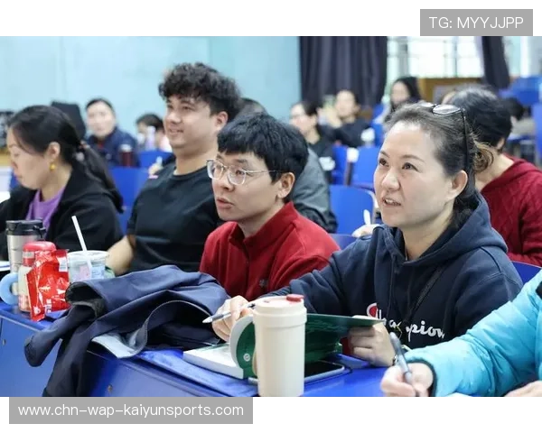 羽毛球训练基地举办裁判员实务培训提升执裁水平,羽毛球裁判员证有用吗